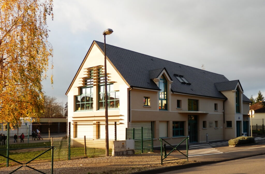 Aménagement d'une bibliothèque/médiathèque La Chaussée d'Ivry